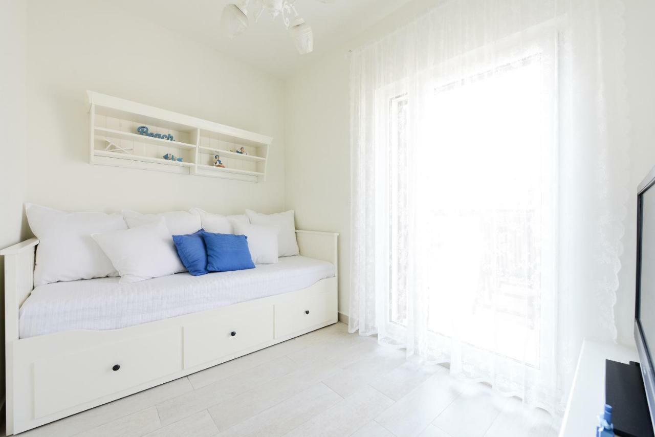 & Toni Apartment *